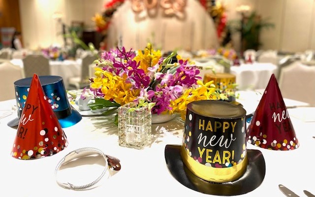 ハレクラニ・ニューイヤーズ・イブ・カウントダウン・ディナーパーティー  by 'OLI'OLIハワイ　（12/31） ※チップ込み