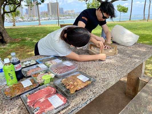 【'Oli'Oliハワイ限定！】ハワイでBBQ！！ セルフバーベキューキット (BBQのイメージ。食材はキットに含まれておりません。）