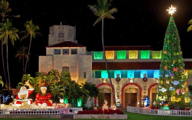 クリスマス期間限定！ホノルル・シティ・ライツ・シャトル【オアフ・プレミアム・アイランド・シャトル】  ※チップ込み