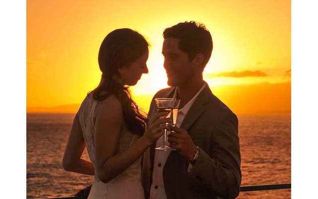 ノバ・５スター・サンセット ディナー・クルーズ　（バウ・リニューアル・プラン）