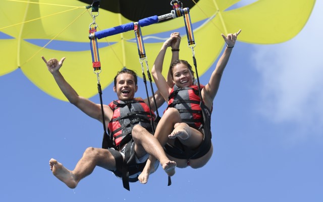 パラセイル（イメージ）