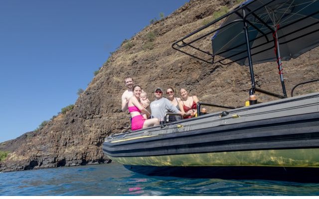 ハワイ島冬の魅力を大凝縮　クジラと夕日と星空観測ツアー