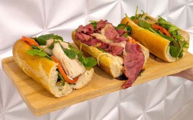 ネイチャー＆ユー・ マノア渓谷の滝ハイキング