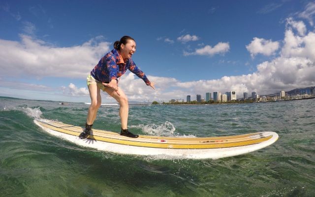 プライベートサーフィンレッスン 13~65歳対象 (サーファー・ガール・アカデミー)