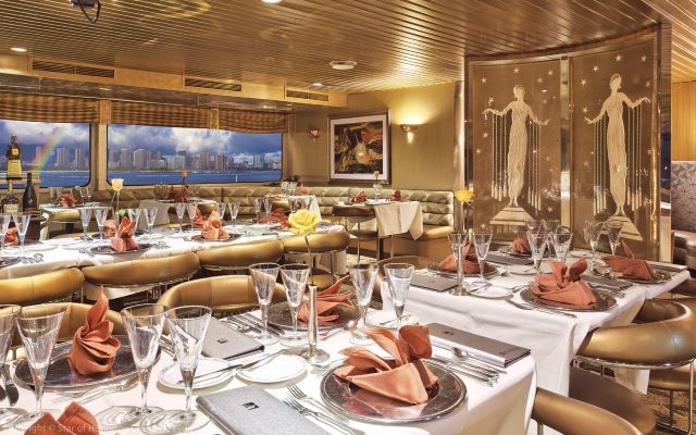 ノバ・５スター・サンセット ディナー・クルーズ　（バウ・リニューアル・プラン）