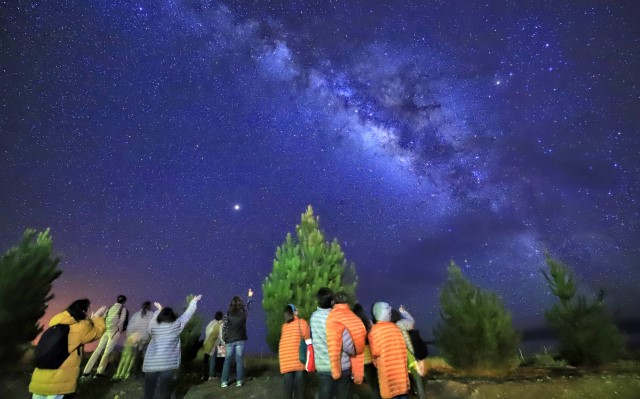 キラウエア火山とマウナケア山麓星のツアー