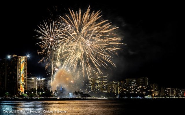 ノバ・５スター・サンセット ディナー・クルーズ　（バウ・リニューアル・プラン）