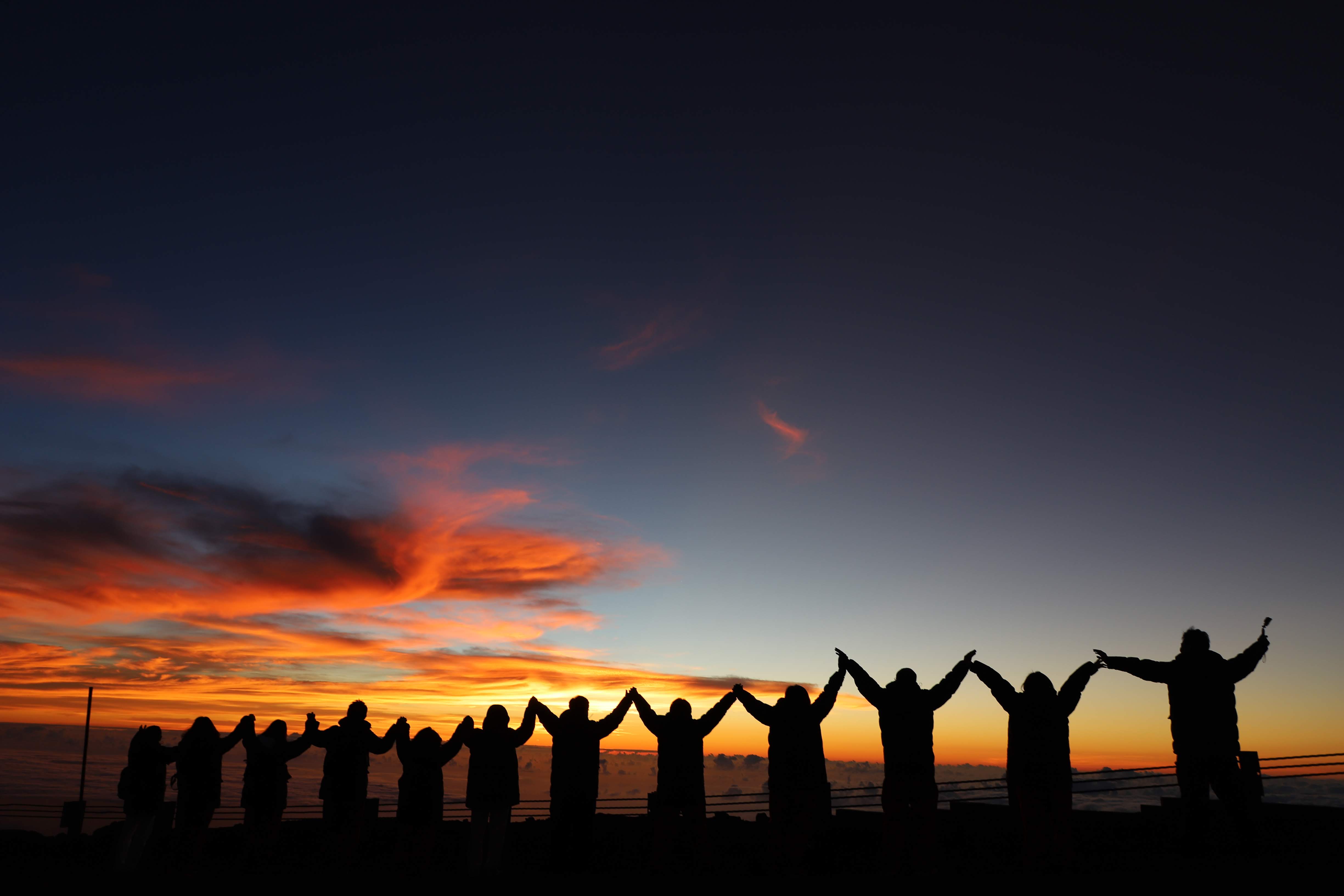 マウナケア山頂サンライズ＆星空ツアー