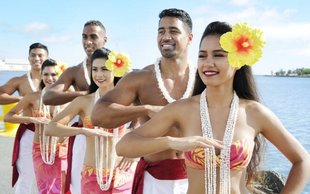 ノバ・５スター・サンセット ディナー・クルーズ　（バウ・リニューアル・プラン）